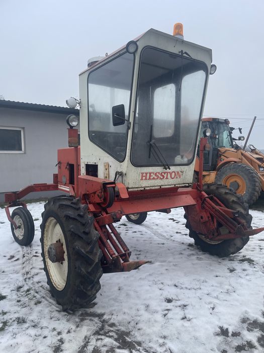 Pokosówka Fiat  Hesston 6400 heder płachtowy
