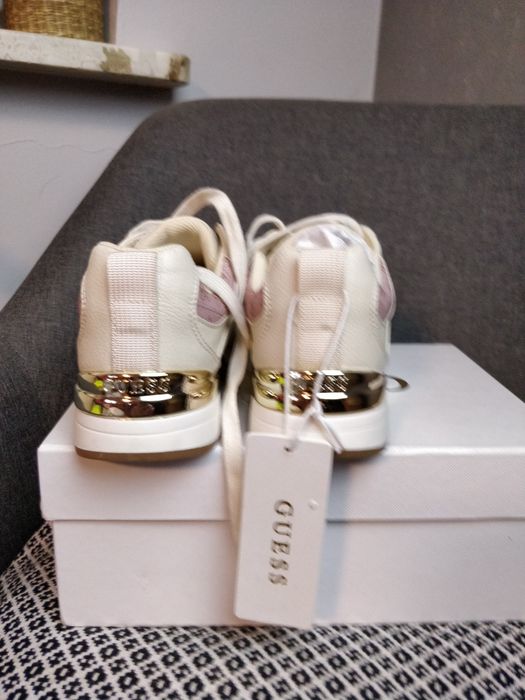 Guess sneakersy roz 36