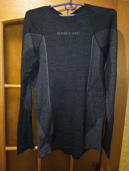 Чоловічий лижний базовий шар з мериносової шерсті Merino More
