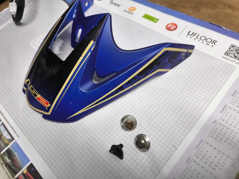 Daszek kasku enduro LS2 plus śrubki