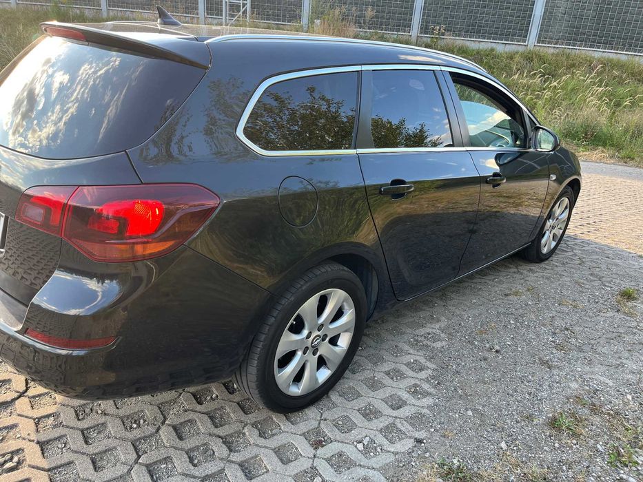 OPEL Astra J 1,6 180
