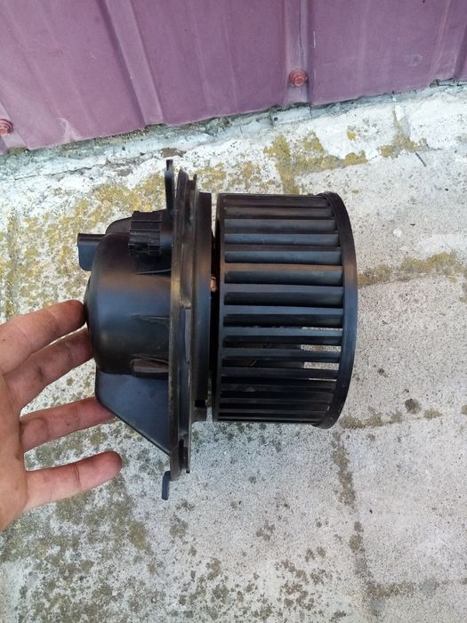 Рульова рейка на фольцваген кадди і ще багато запчастин до фольцваген