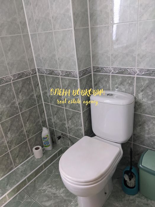 Просторий Сімейний Будинок з Ділянкою в Крихівцях!