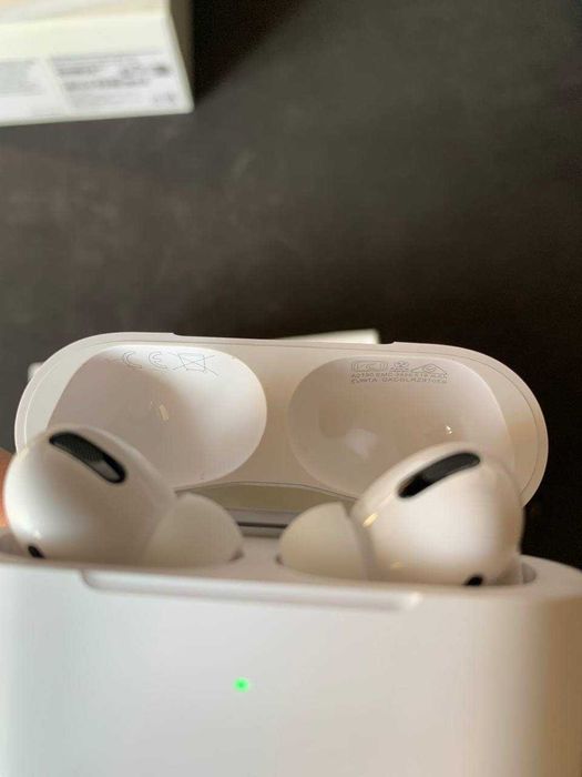 Продам AirPods Pro
