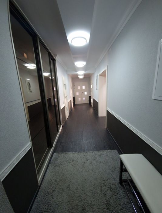 Продам 4кімнатну квартиру 175кв.м.Центр. Власник