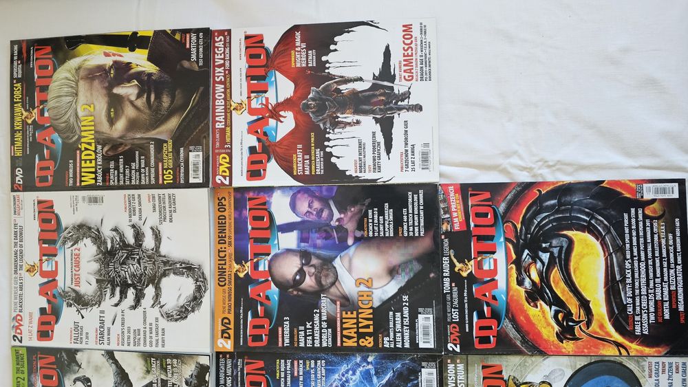 Sprzedam cały rocznik Cd-action z 2010 roku . 13 numerów .