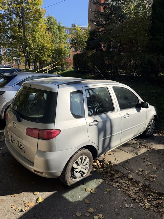 Mazda 2 prywtanie bardzo dobry stan