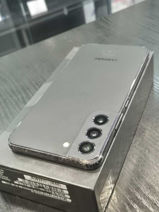 Samsung S22 + Plus 8/128GB