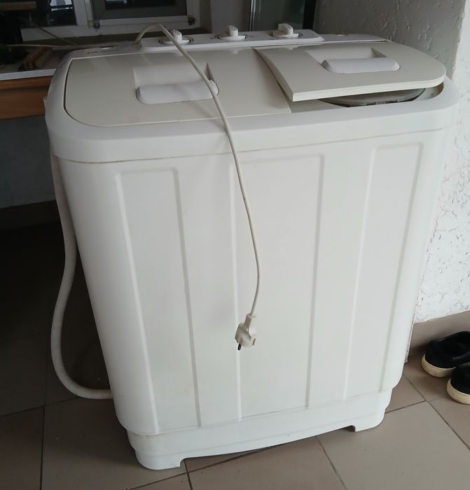 Стиральная машина полуавтомат Binatone WM 7545, рабочая!