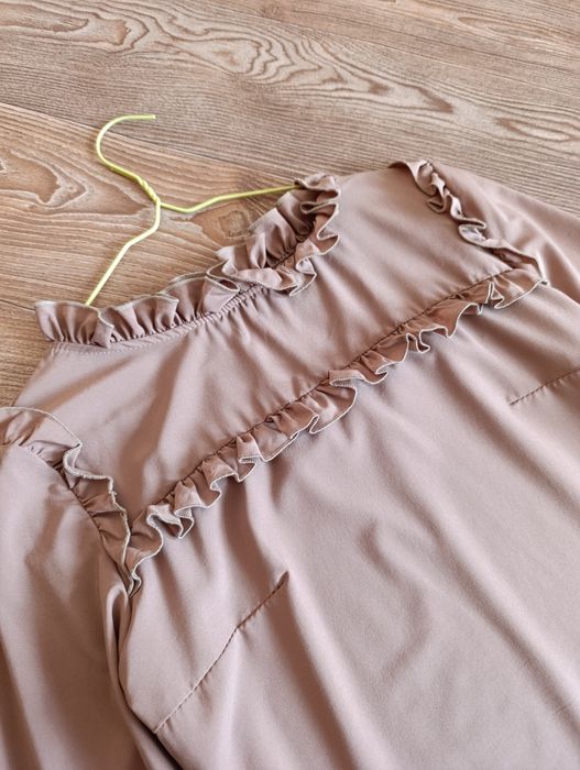 Гарненька блуза.