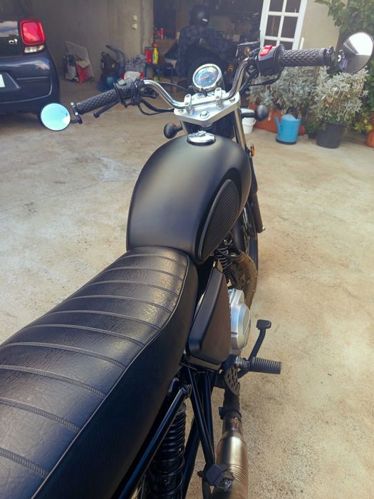 Café Racer  RAW 125