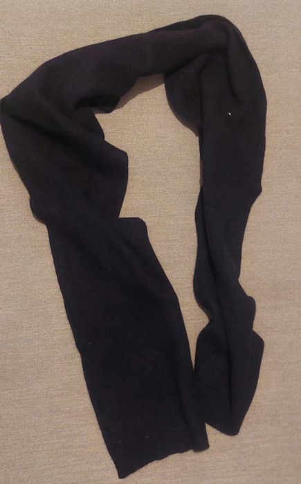 Cachecol preto la