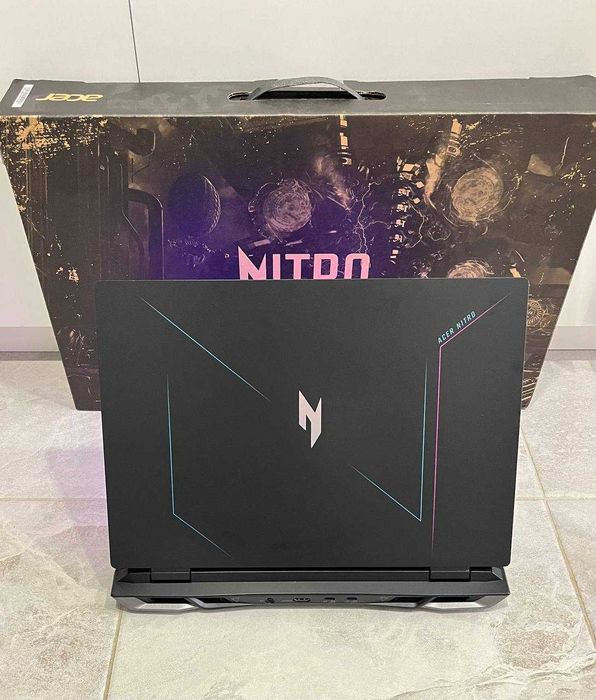 Ігровий ноутбук Acer Nitro 16 AN16/Ryzen 7 7840HS/RTX 4060 8GB/1TB/16