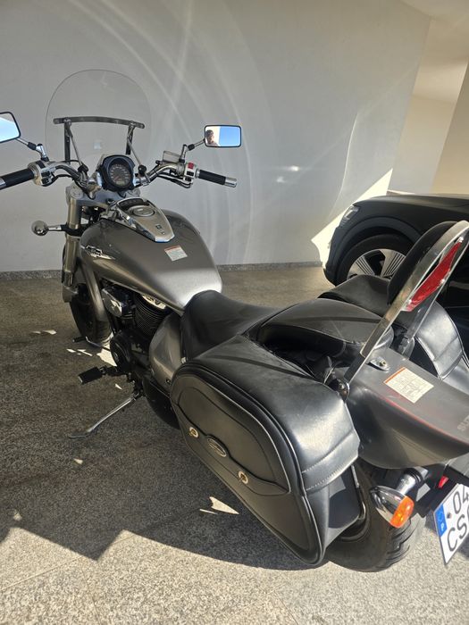 Susuki Intruder 800