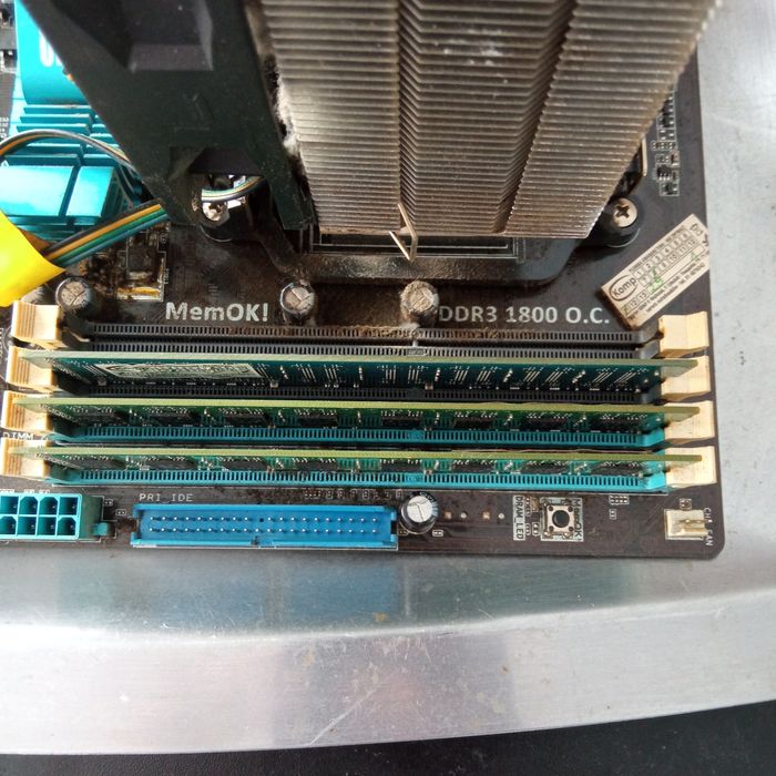 Płyta główna Asus M4A77T am3  procesor AMD  phantom 2  3 x ram 2 g