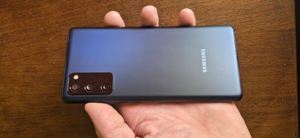 Samsung   S 20 FE