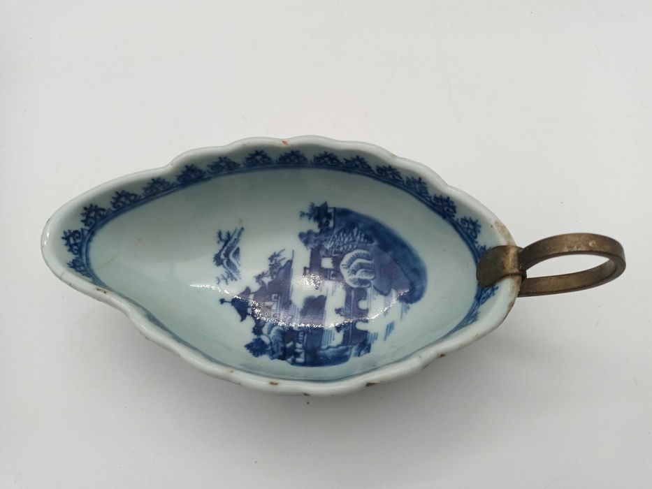 Par de molheiras em porcelana chinesa, estilo Cantão, século XVIII