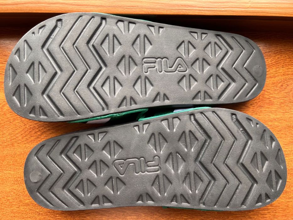 Слайдери Fila чоловічі, р. 42,5-43.