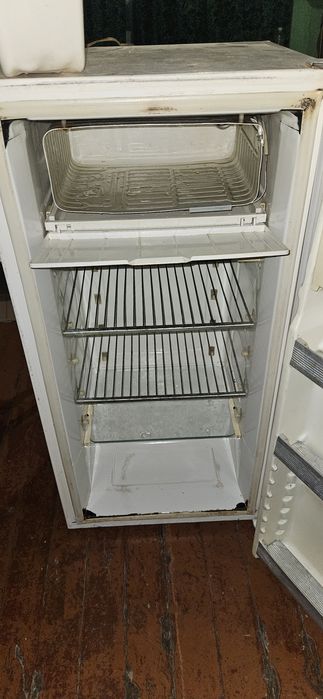 Продам холодильник «Днепр-2».