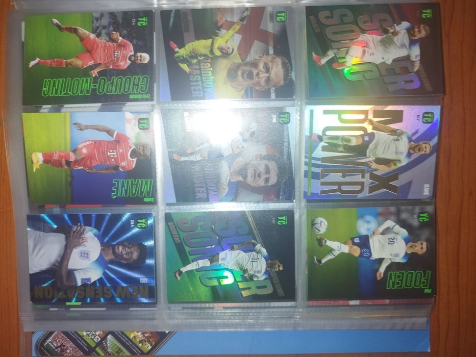 Albumy z kartami piłkarskimi