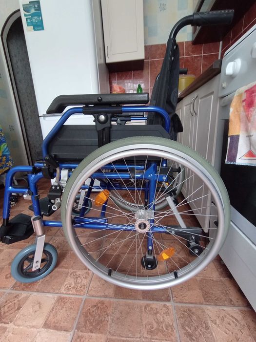 Коляска для инвалидов