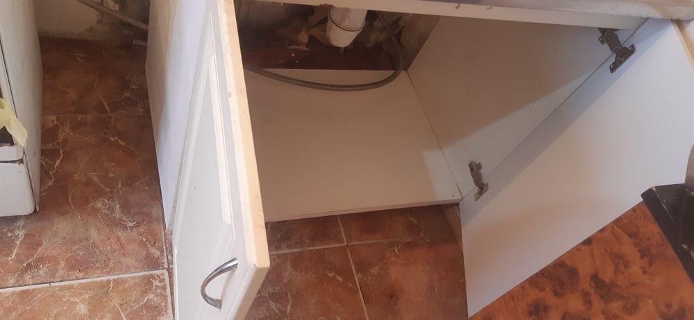 Продам мойку с тумба под мойку, фасади нові