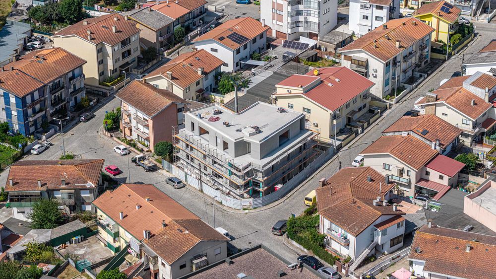 Apartamento T1 em construção com lugar de garagem na Maia