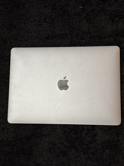 MacBook Pro 13 2019