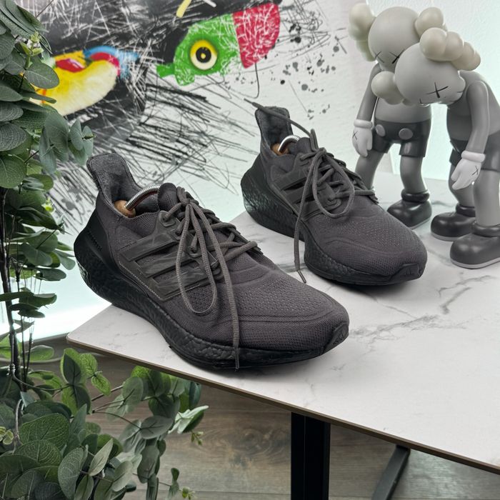 Кросівки Adidas Ultraboost 44.5 розмір E125