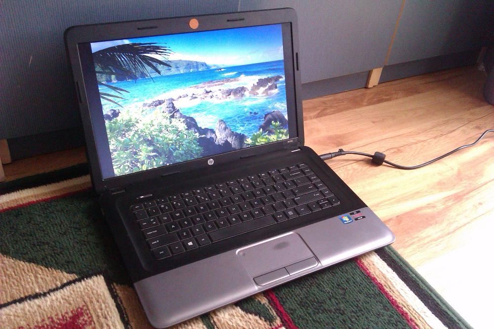 Laptop HP 255 G1 E2-2000 1.75 GHz 4GB