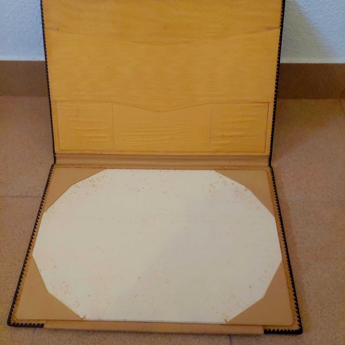 Capa ou pasta vintage para secretária