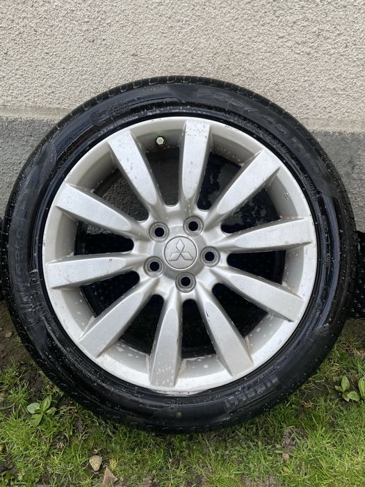 Оригінальні колеса Mitsubishi Outlander R18