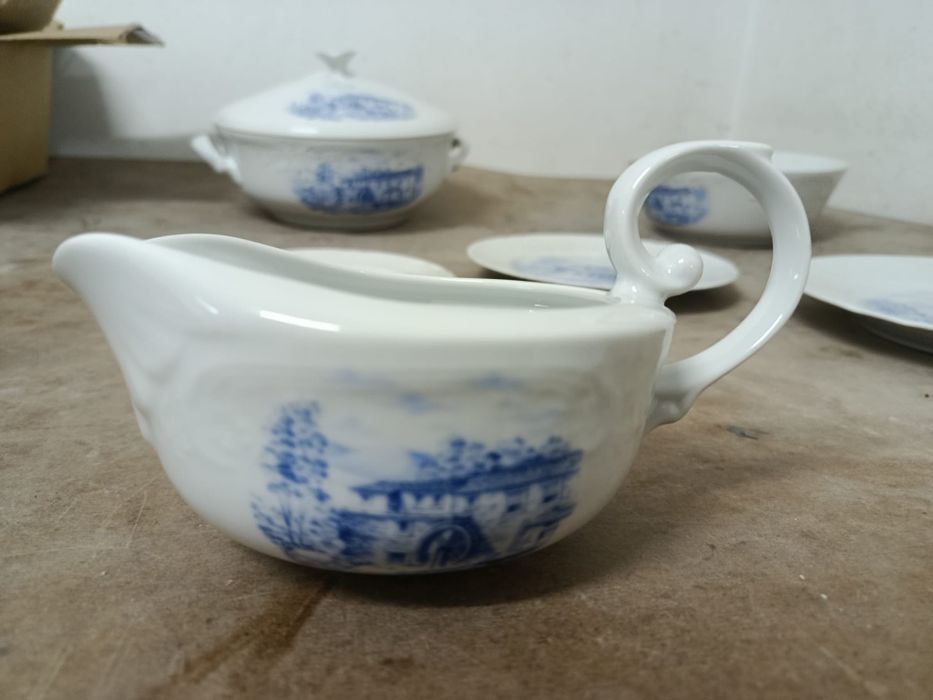 68-Piece Dinnerware Set458110830086737923
