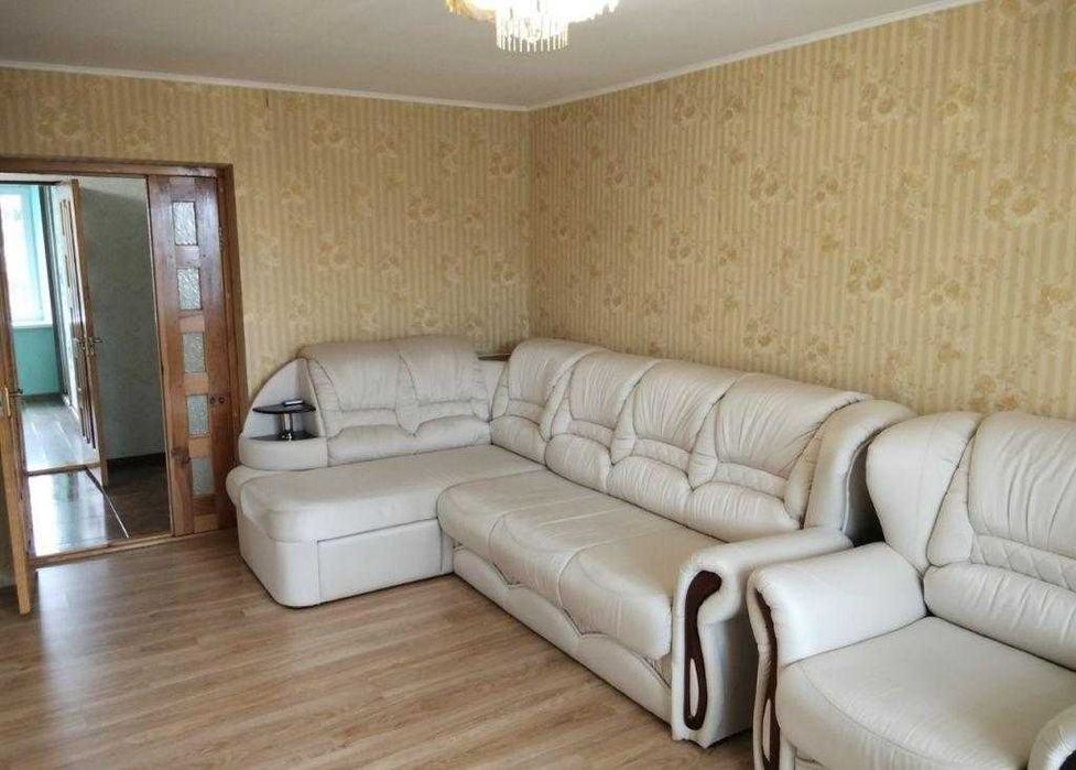 У продажу двокімнатна квартира