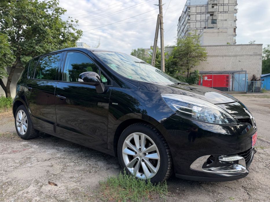 Renault Scenic рест  2013р.в  1.6 дизель в комплектації BOSE Edition!!!