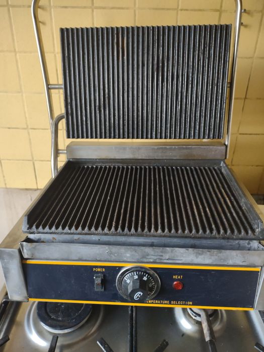 Grill kontaktowy Heg 811E 2200 W do kebaba , tostów