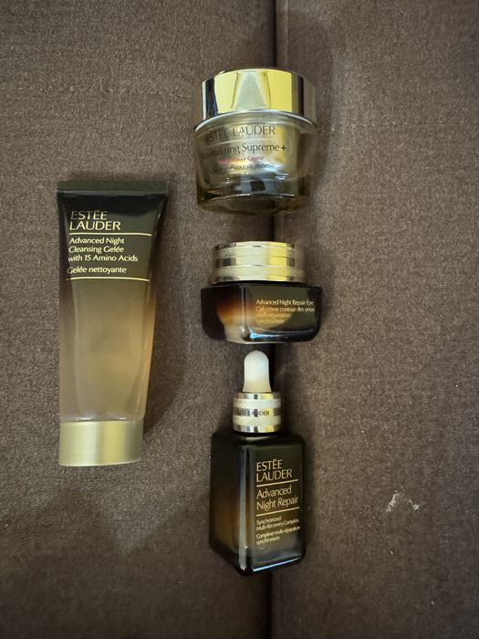 Estée Lauder duży zestaw kosmetyków pełnowymiarowch gratis paletka do oczu