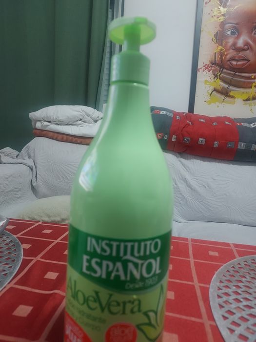 Creme da marca instituto espanhol