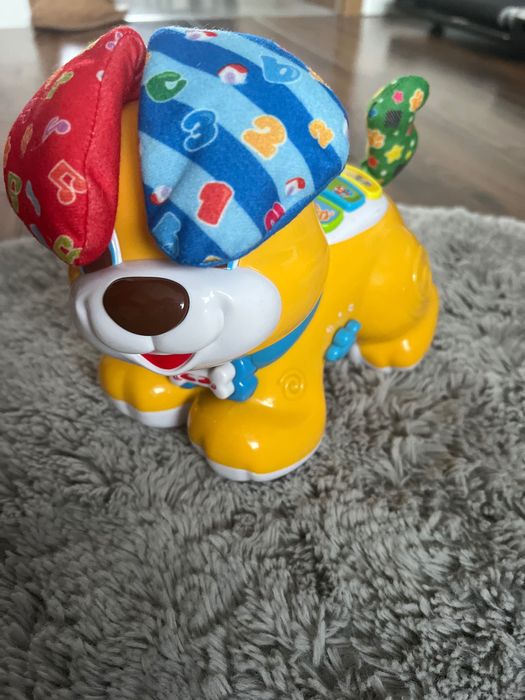 Interaktywny piesek Clementoni