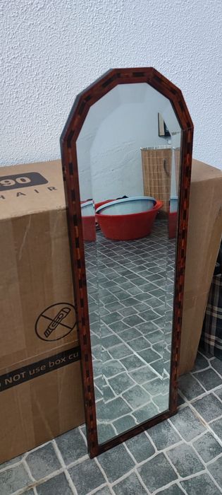 Espelho de Parede Vintage Antigo com Moldura de Marchetaria e Vidro Biselado