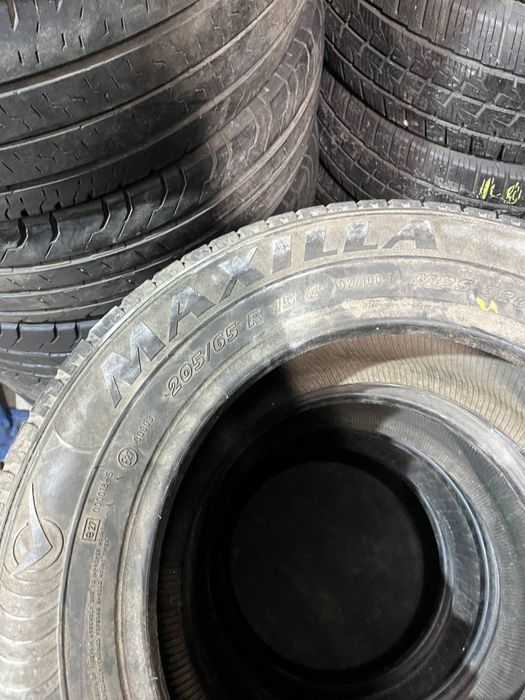 Пара літньої гуми 205/65/15c