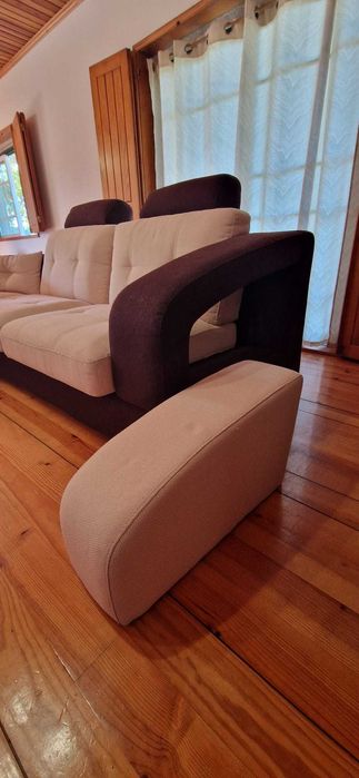 Sofá de canto moderno com encostos ajustáveis – ótimo estado
