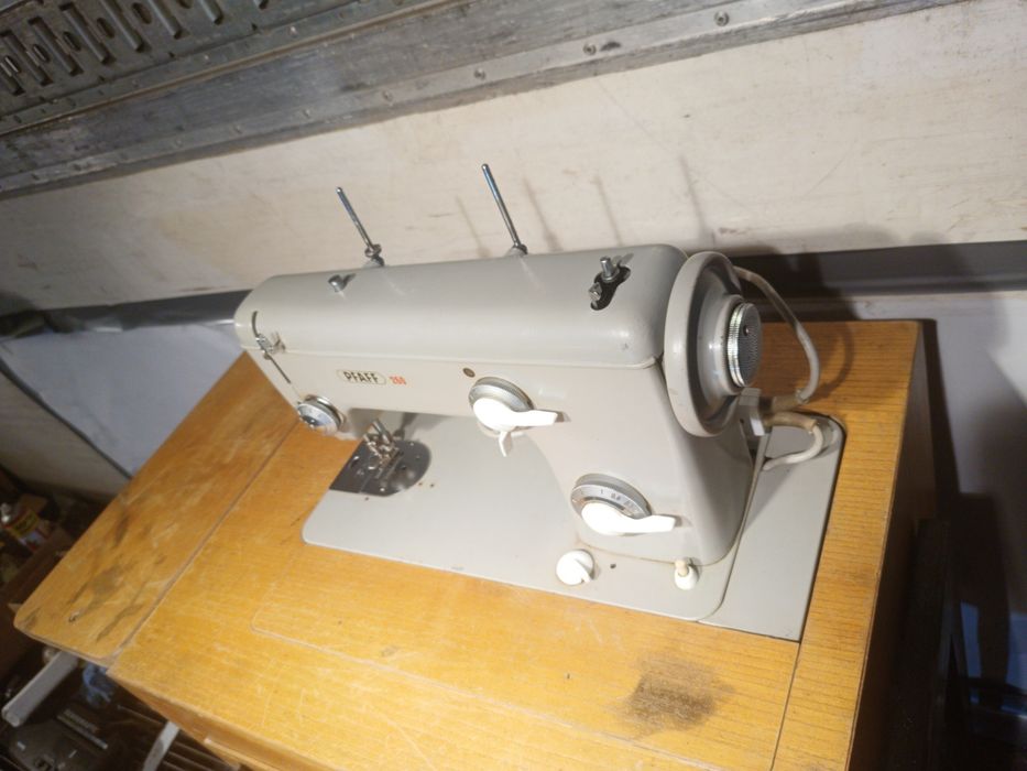PFAFF 260 Elektryczna Maszyna do Szycia