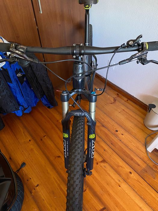 Bicicleta bh carbono bom estado