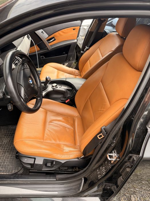 Bmw E60 sedan fotele skorzane skora skórzane pół elektryczne boczki drzwi fotel kierowcy pasażera kanapa