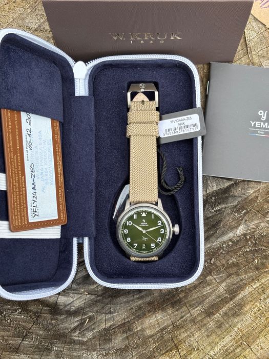 Zegarek automatyczny Yema Pilot