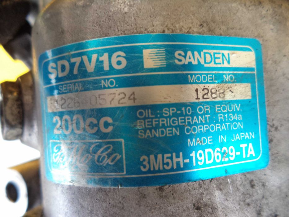 Компрессор кондиционера Ford Focus C-Max Mazda 3 Volvo S40 V50 (1,6 D)