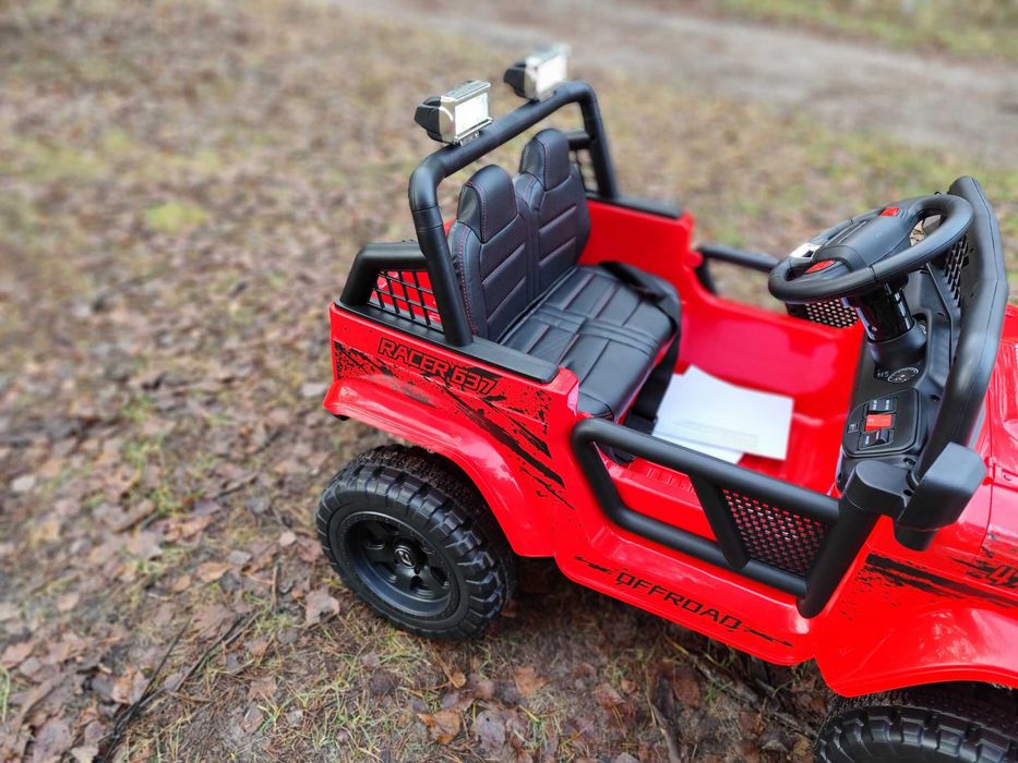 Auto Na Akumulator Jeep 4x4 Dla Dziecka - Pilot - Miękkie koła
