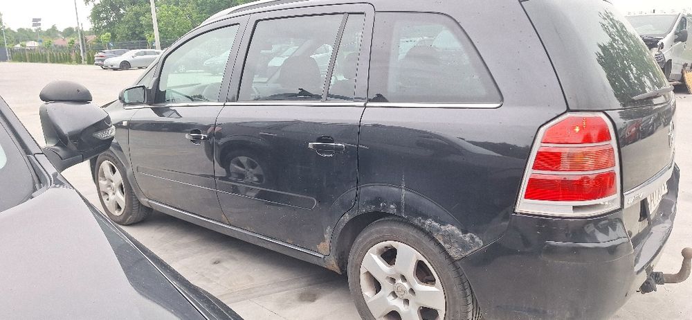 Cały Opel Zafira B Z20r kod lakieru.