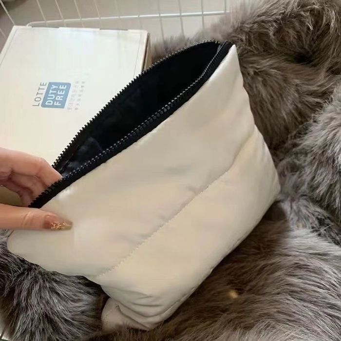 Косметичка від оригінального бренду Chane!